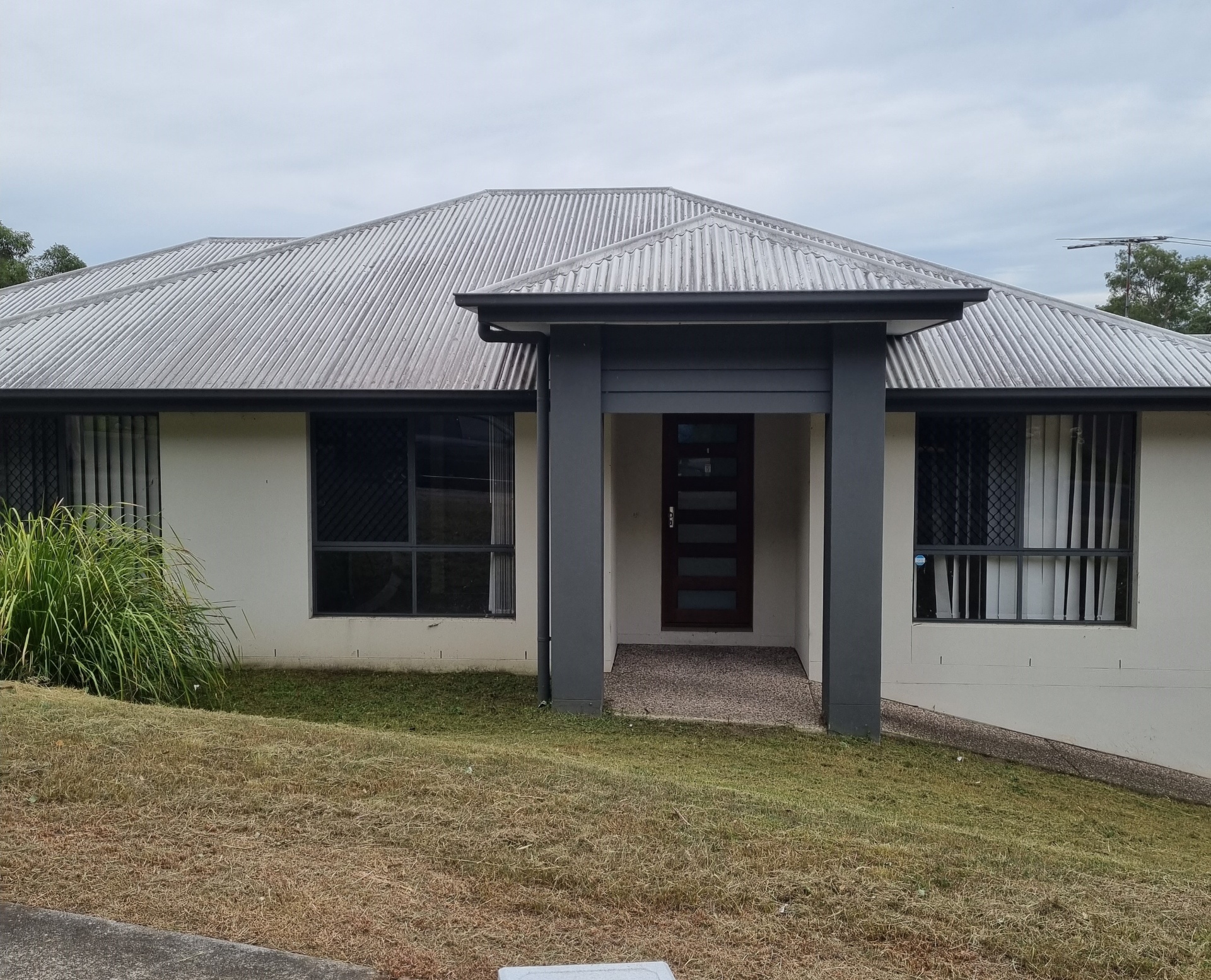 Colourbond Roof β Loganholme β before